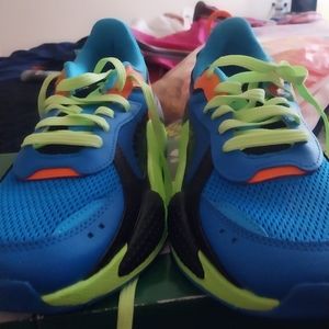 BOYS SNEAKERS BRAND NEW